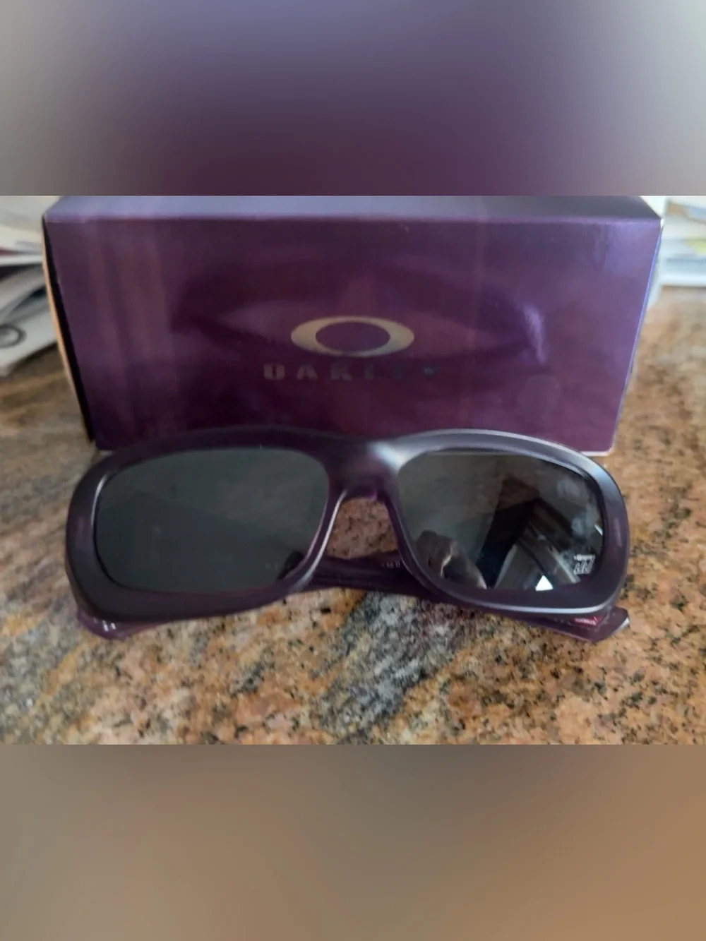 Brand new Oakley Sungkasses